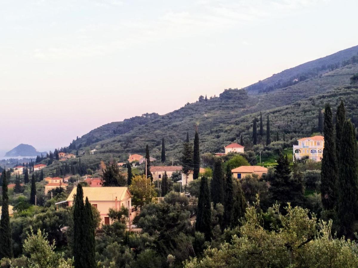 Vila Kalielaia Mouzákion المظهر الخارجي الصورة