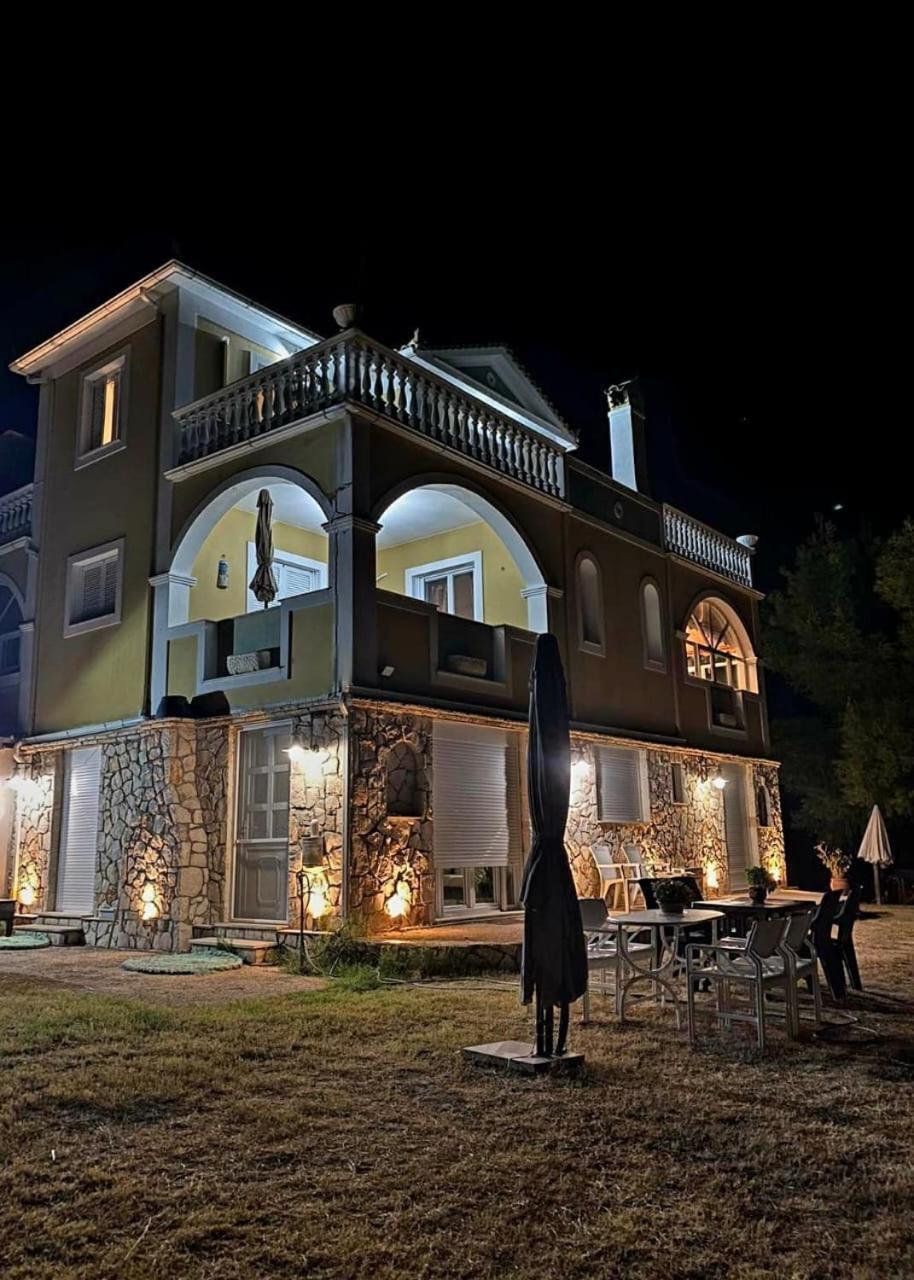 Vila Kalielaia Mouzákion المظهر الخارجي الصورة